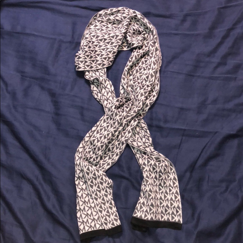 Michael Kors Scarf